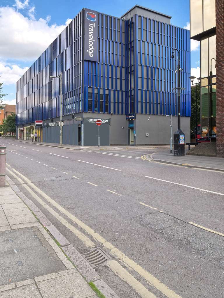 Travelodge Peterborough Central Exterior foto